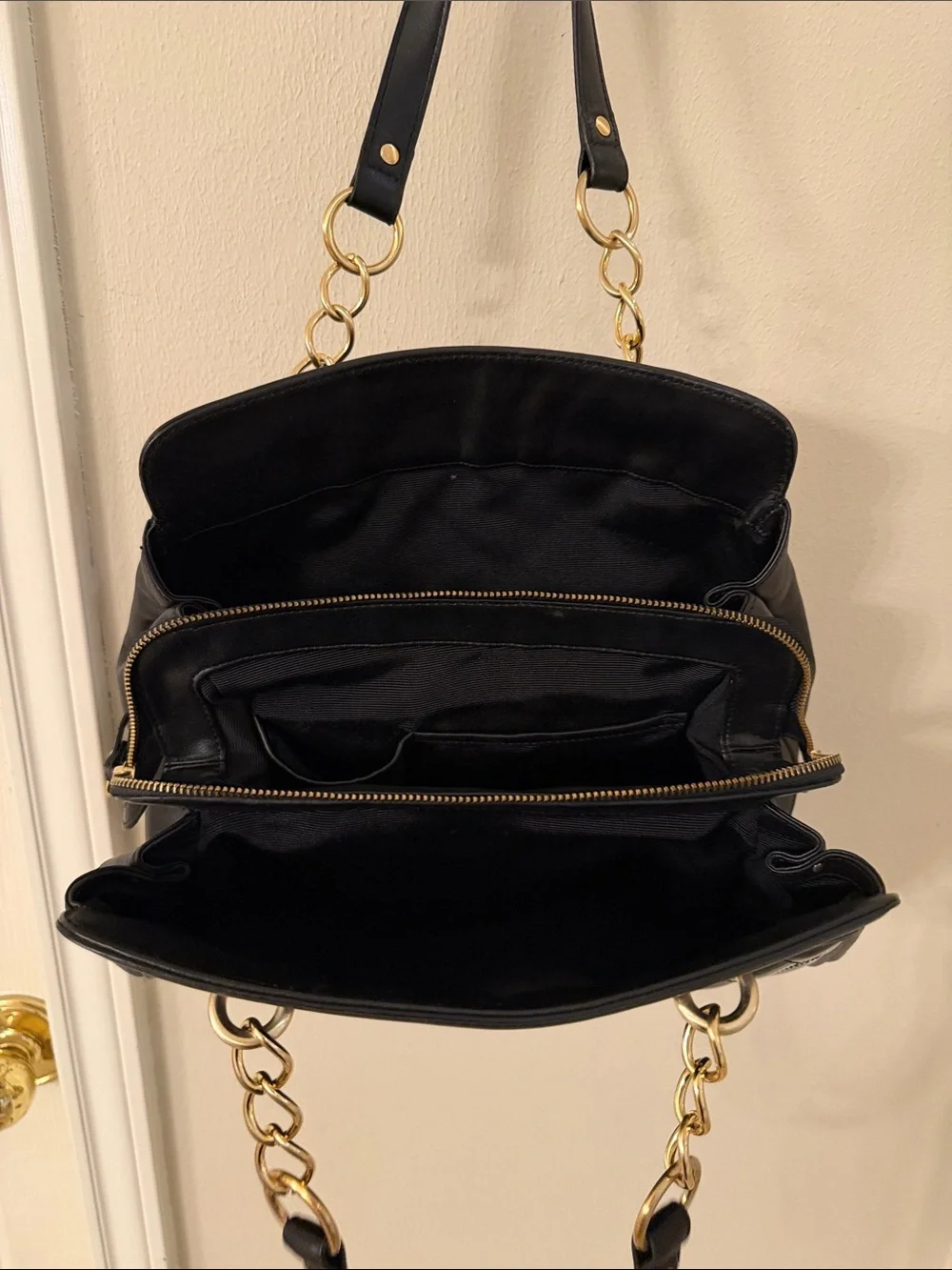 Vintage Ann Taylor Black Quilted Patent Shoulder Bag with Gold Chain Straps